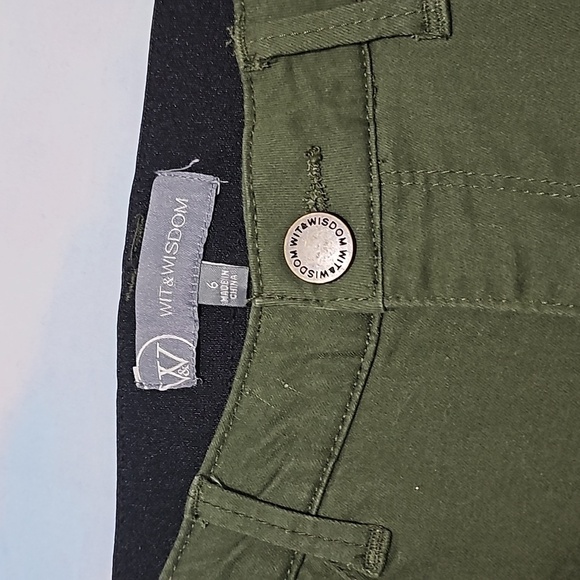 Wit & Wisdom Green Jeans Size 6 - Picture 3 of 5
